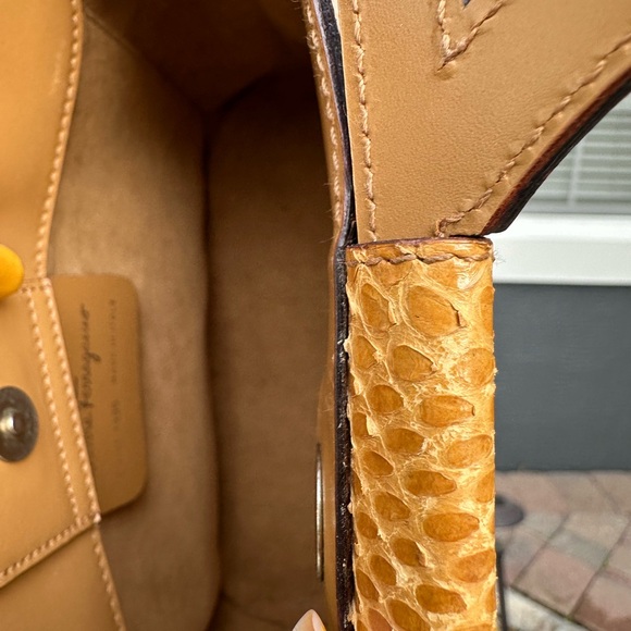 Salvatore Ferragamo snake skin vintage bag - Picture 6 of 12